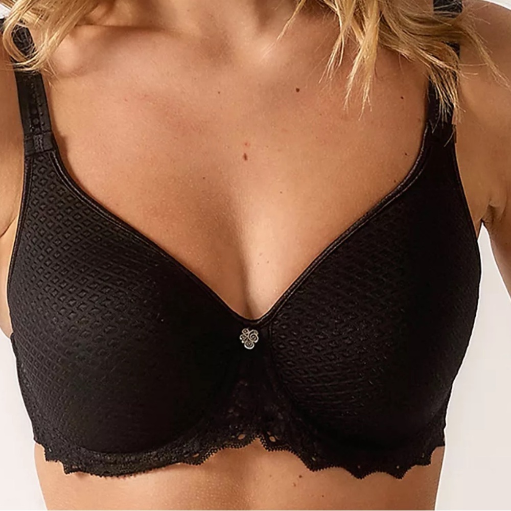 Black Lace Underwire Bra - Women's Intimates